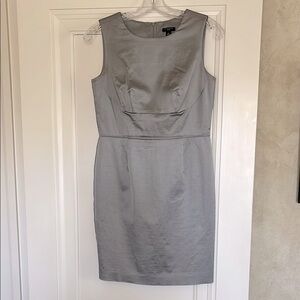 Ann Taylor Elegant Platinum Gray Sleeveless Dress Size 0P